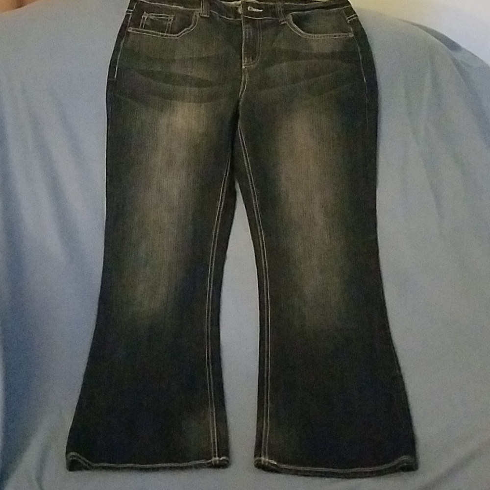 Super cute jeans - size 16 Short